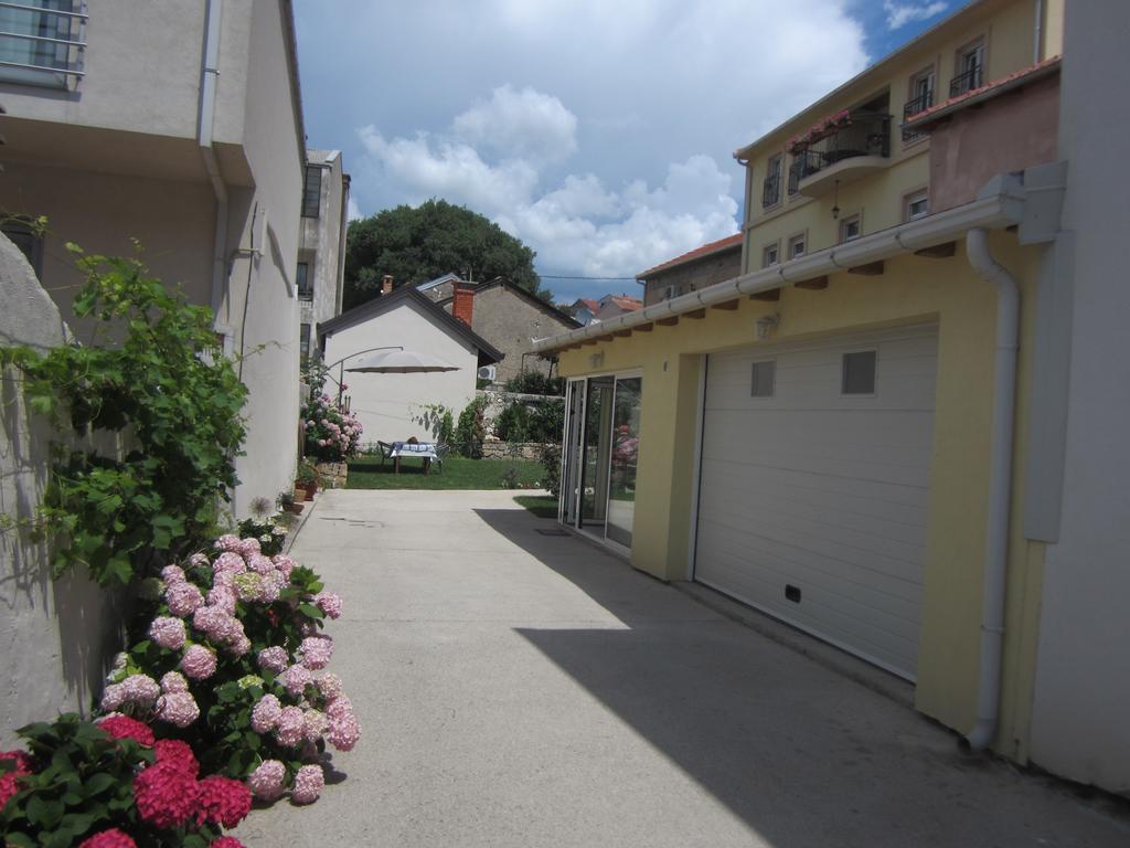 מוסטר Aurelia Rooms מראה חיצוני תמונה