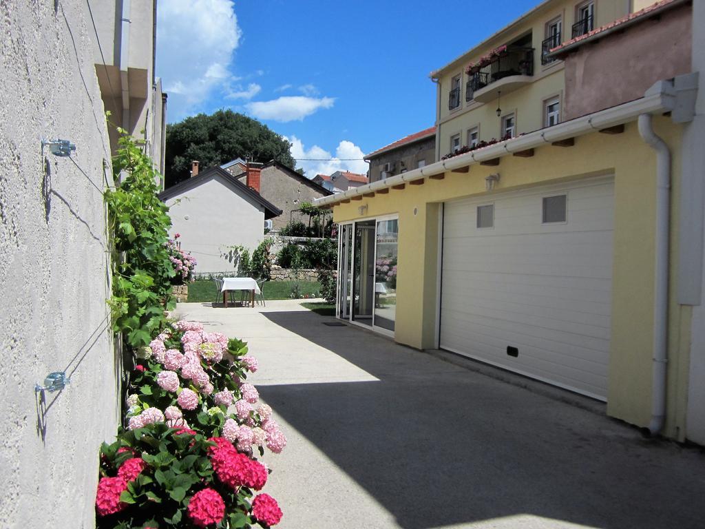 מוסטר Aurelia Rooms מראה חיצוני תמונה